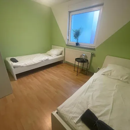 3-zimmer-monteurswohnung In Für 6 Personen * Werder (Havel)